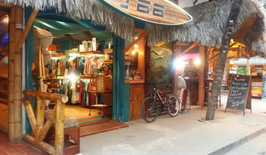 Listo para Explorar: Royal Decameron Punta Centinela + Montañita y Artesanías Hoteles Decameron