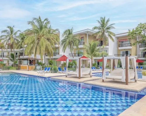 4 Piscinas para adultos y niños Decameron Barú 4 Piscinas para adultos y niños Decameron Barú