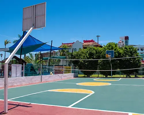 Cancha de baloncesto Decameron Los Cocos, Ramada All Inclusive Rincón de Guayabitos Cancha de baloncesto Decameron Los Cocos, Ramada All Inclusive Rincón de Guayabitos