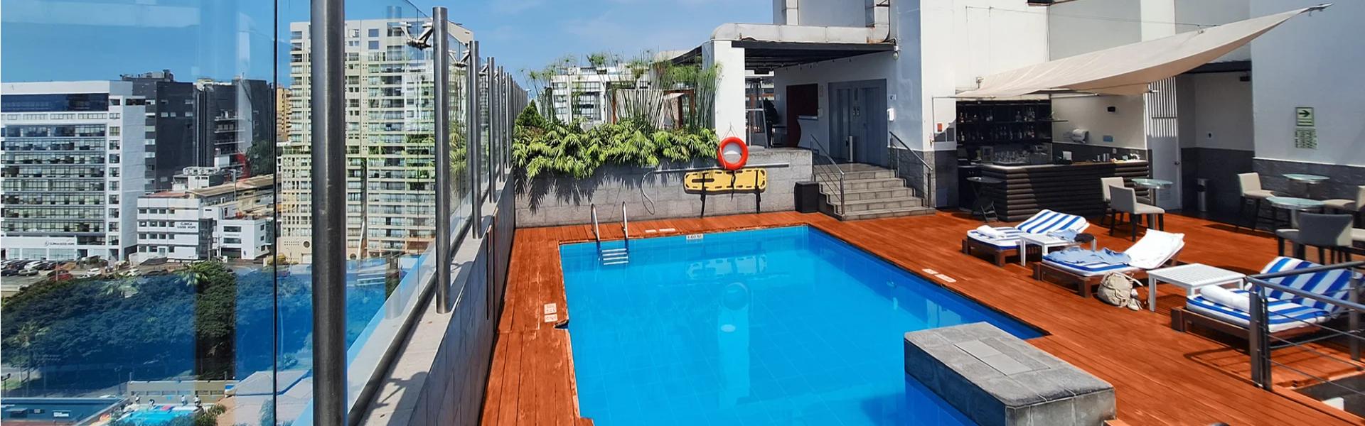   Radisson Hotel Decapolis Miraflores