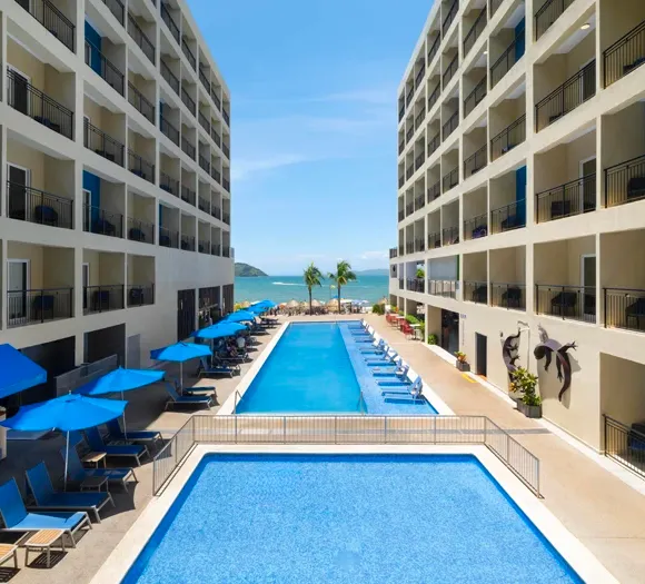  Hoteles Decameron