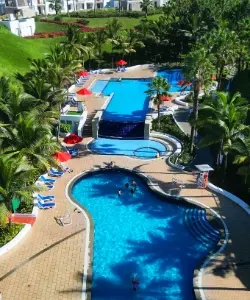 Playas y piscinas Royal Decameron Mompiche Playas y piscinas Royal Decameron Mompiche