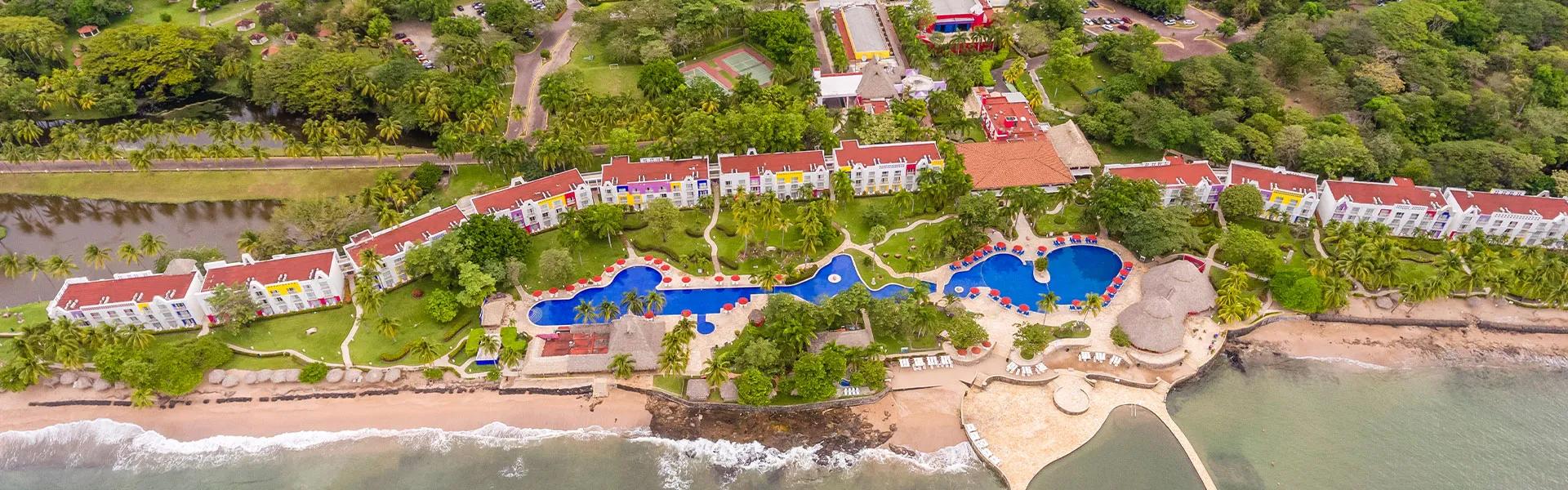 Royal Decameron Salinitas Todo Incluido frente al océano Pacífico en El Salvador