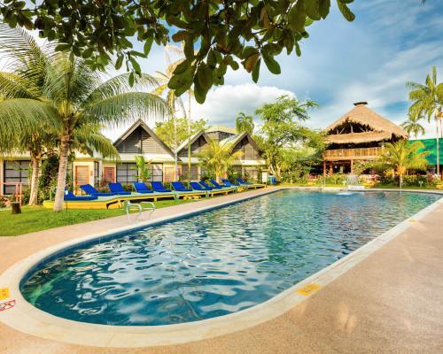 1 Piscina para adultos y niños Decameron Decalodge Ticuna Leticia 1 Piscina para adultos y niños Decameron Decalodge Ticuna Leticia